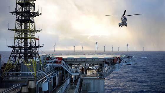 – Må redusere oljeaktiviteten for å skape ny industri