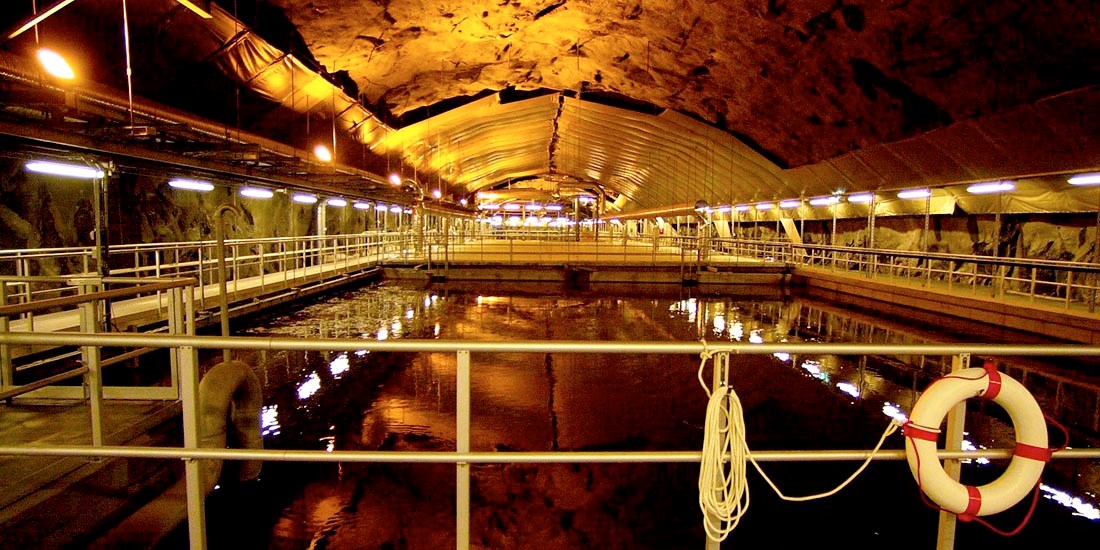 Verdifull gørr: Kloakkrenseanlegget på Bekkelaget inne i Ekebergåsen i Oslo. Kloakkslammet blir behandlet slik at bakterier drepes og lukt fjernes, for så å kjøres ut til korn- jord- og plenprodusenter på Østlandet. Foto: Olav Urdahl/Aftenposten/NTBScanpix