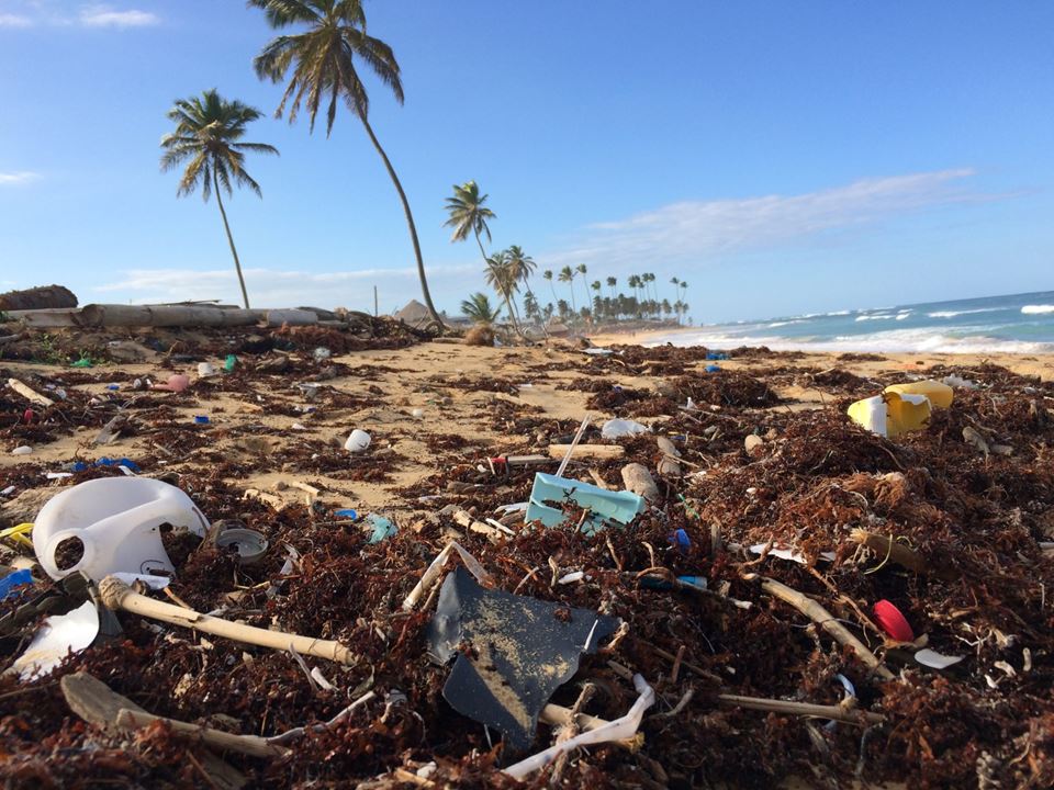 For å bli kvitt plast i havet, må vi bli kvitt plasten på land. Sementfabrikker i Asia kan være en del av løsningen. Foto: Unsplash.com