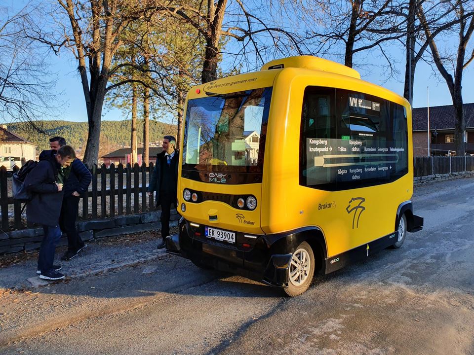 På Kongsberg er de selvkjørende bussene nå en del av det ordinære kollektivtilbudet. Foto: SINTEF.