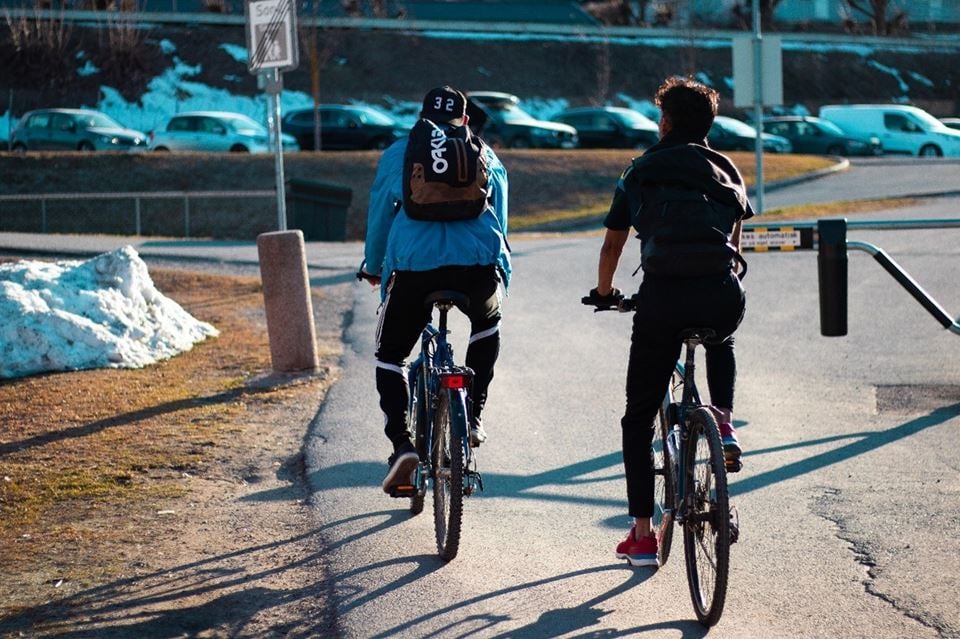 Prisen for å sykle på bar asfalt om vinteren kan være en rusten sykkel til våren. Foto: Shutterstock