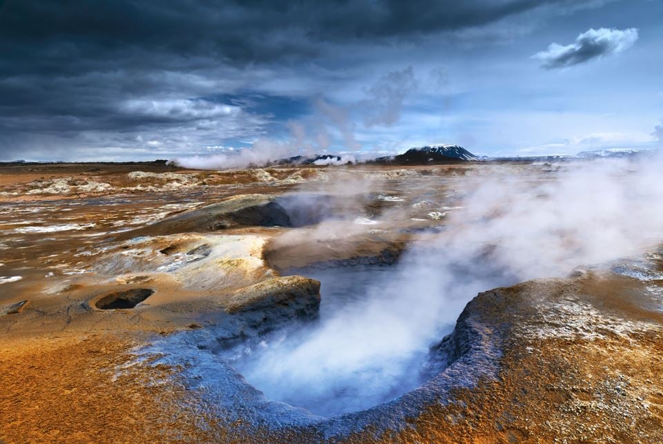 Island har med sine varme kilder og spesielle geologi svært gode forutsetninger for å utnytte jordvarme. Foto: iStock