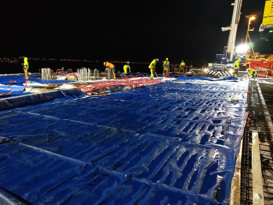 New heating system on construction site melts snow