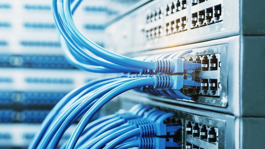 Flere må mobiliseres i kampen mot hackerne