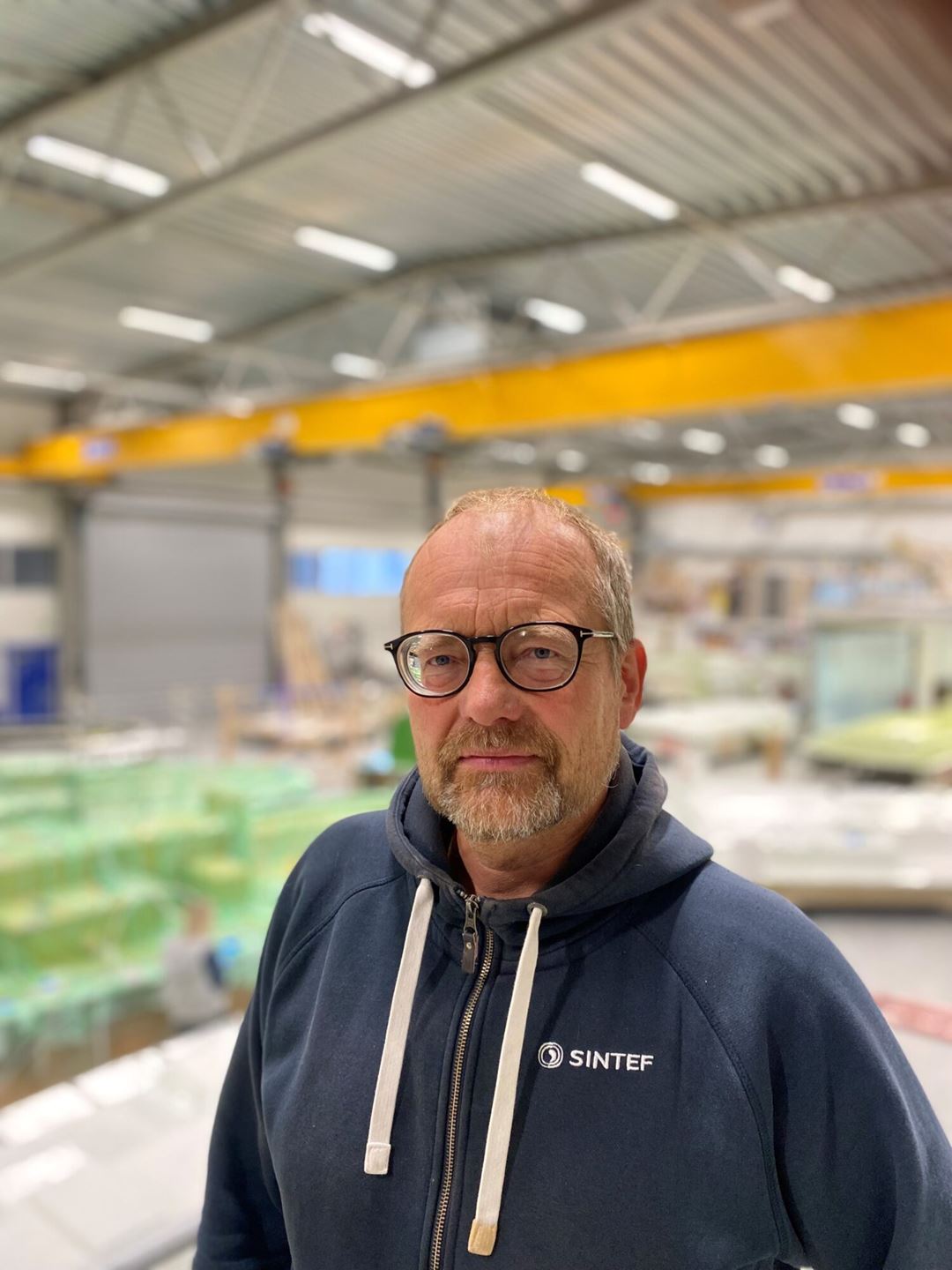 Forsker Bjørnar Henriksen i SINTEF jobber med framtidens industri. 
