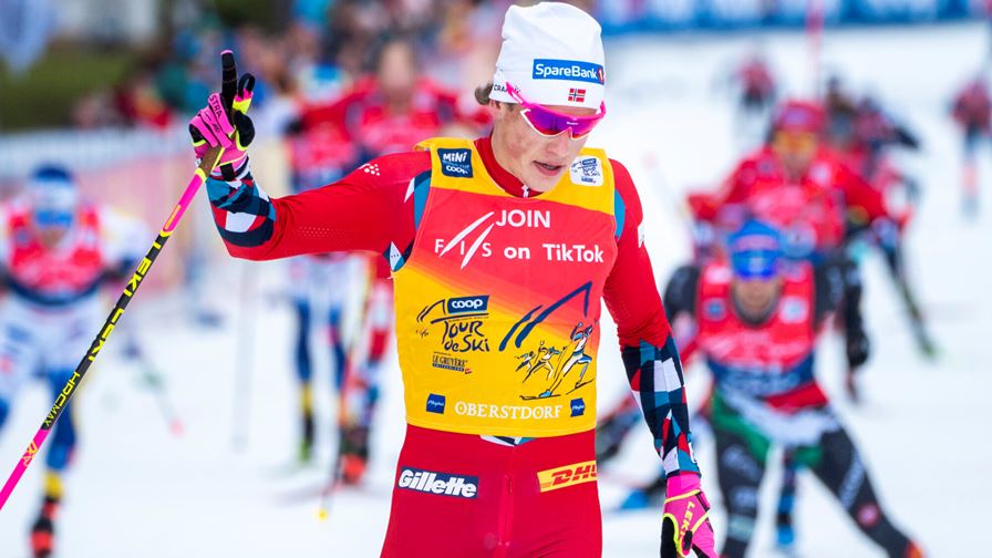 Forskere: Johannes Høsflot Klæbo er den perfekte skiløper for fellesstart