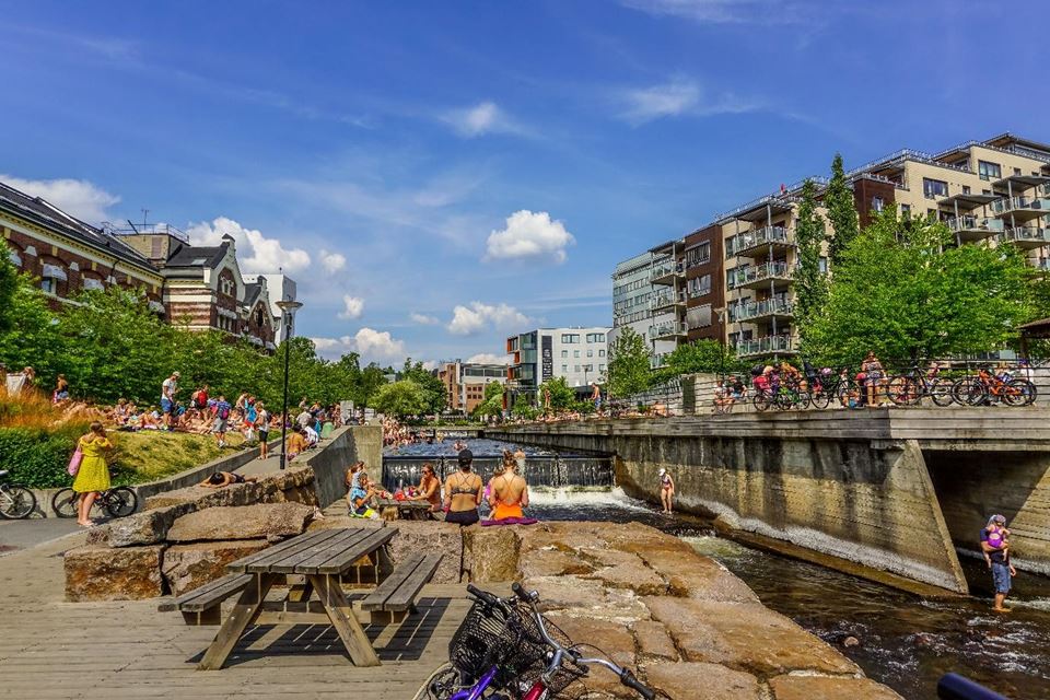 Byplanleggere må ta høyde for at kombinasjonen tett bebyggelse og klimaendringer kan gjøre byer uutholdelige. Foto: Shutterstock