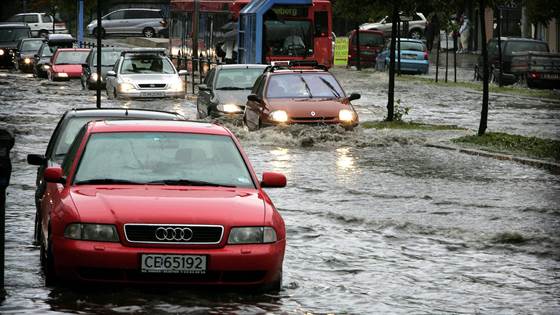 Byene må tilpasses det nye klimaet. Men i Norge fortsetter vi som vi før