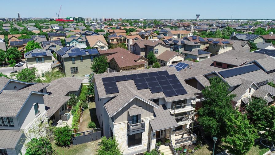 Hva skal solkraften fra naboen koste?