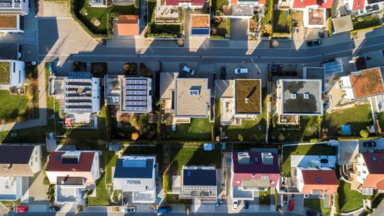 Dele på egenprodusert strøm? Forskere har løsningen på hvordan