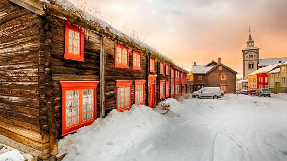 Hvordan isolere verneverdige trehus for å unngå skader?