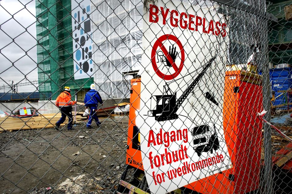 – Det er på høyt tid å ta byggskader på alvor som et samfunnsproblem her til lands, skriver artikkelforfatterne. Illustrasjonsfoto: Svein Erik Furulund/Aftenposten/NTB