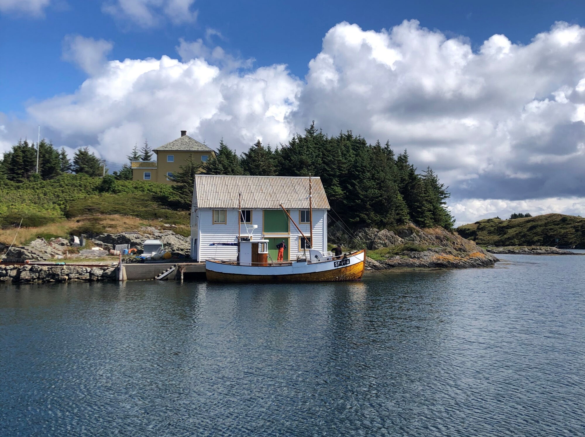 Vil gi nytt liv til gamle naust og setre