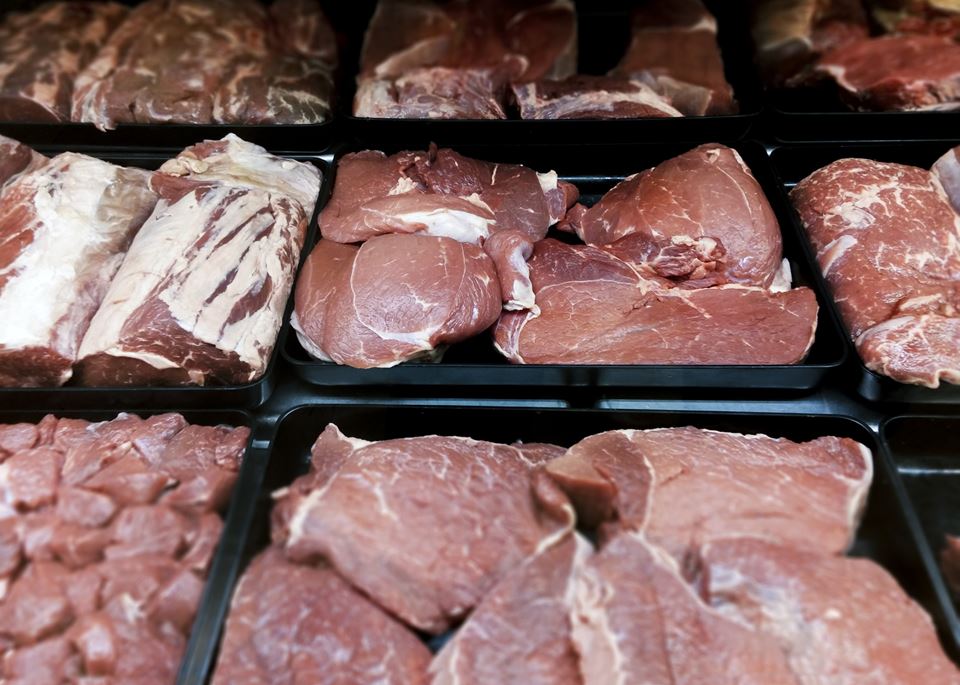 Packaged meat products can be found today on fresh food counters with labels declaring their level of tenderness and tenderisation process. However, the consumer has no guarantee of the veracity of these labels. Photo: ThinkStock
