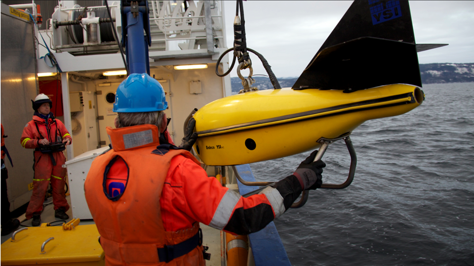 Divers are few and the tasks often hazardous, so the subsea industries are looking for the greater use of unmanned submarine vehicles. Photo: Geir Johnsen/NTNU/Aurlab
