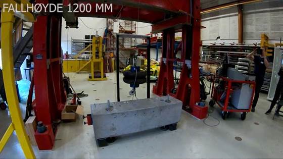 SINTEF samarbeider med produsentene om sikrere glassrekkverk