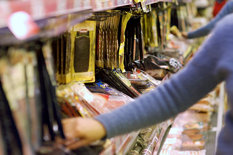 There are no guarantees that the use of man-made gases in cooling and refrigeration installations will not result in unexpected environmental problems, according to the authors of this article. They recommend using nature's own substances instead. Photo: Bjørn Rørslett / Samfoto