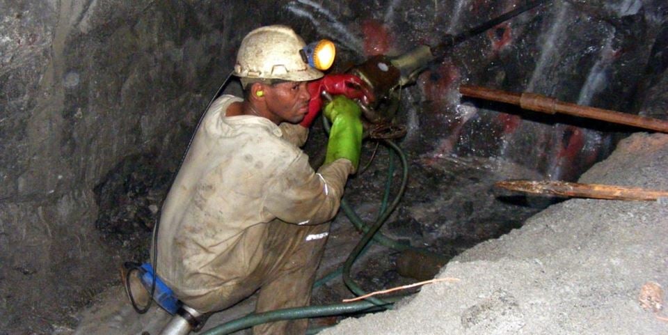 A Norwegian-African cooperative project aims to improve safety conditions for miners. The project initially targets the South African mining industry, but if it is successful, its results could also be of interest to other countries that operate manned mines. Photo: CSIR