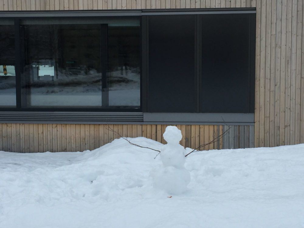 Cold outside, warm inside. The picture shows the special windows in the zero-emission house, which allowed air to be pre-warmed. Photo: Ruth Woods/SINTEF