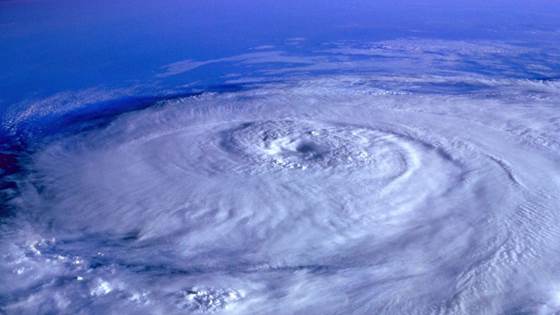Preventing hurricanes using air bubbles