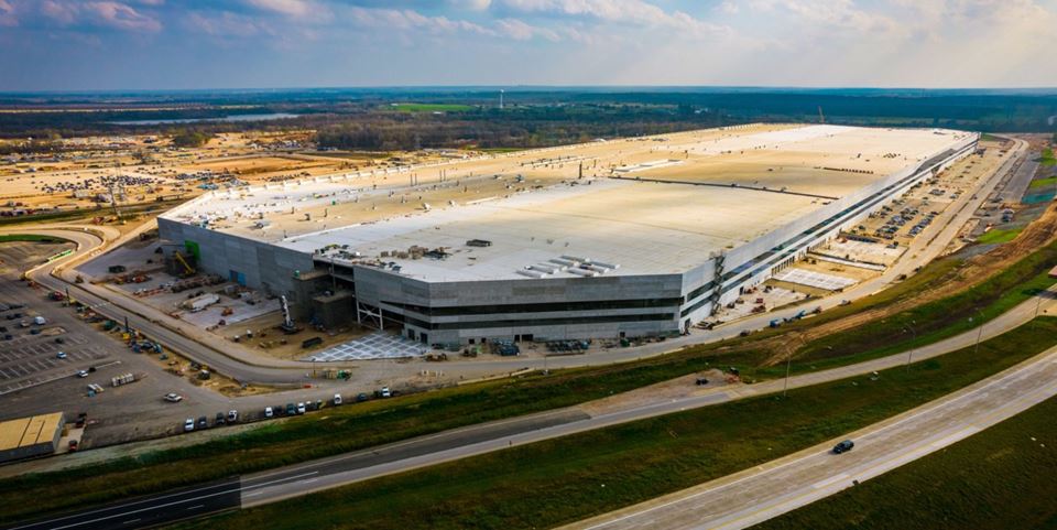 A new approach to making electrodes that will make battery manufacture less space-demanding and more energy efficient. This is Tesla’s enormous battery plant in Austin, Texas. Photo: Roschetzky Photography/Shutterstock.