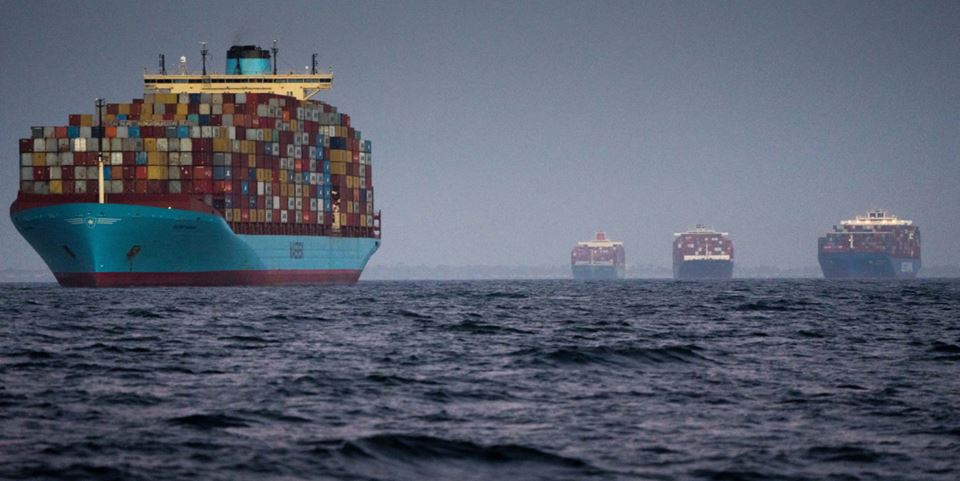 A container vessel waiting its turn outside Los Angeles. In our globalised world, there is a horde of contractors and sub-suppliers all contributing to any given product’s climate footprint. And their contributions take no account of national boundaries. Stock photo: Erin Schaff/New York Times/NTB