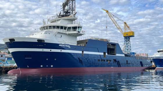 A vessel that ‘hand-picks’ its catch from the seabed