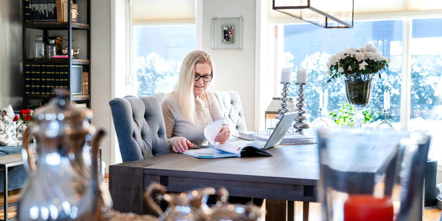 Flexible ways of working benefit everyone, but opportunities offered to employees must be seen in the context of other key factors. The authors of this article argue that we must move on from discussing the number of days working from home to examining how we can create better workplaces. Photo: Gorm Kallestad/NTB