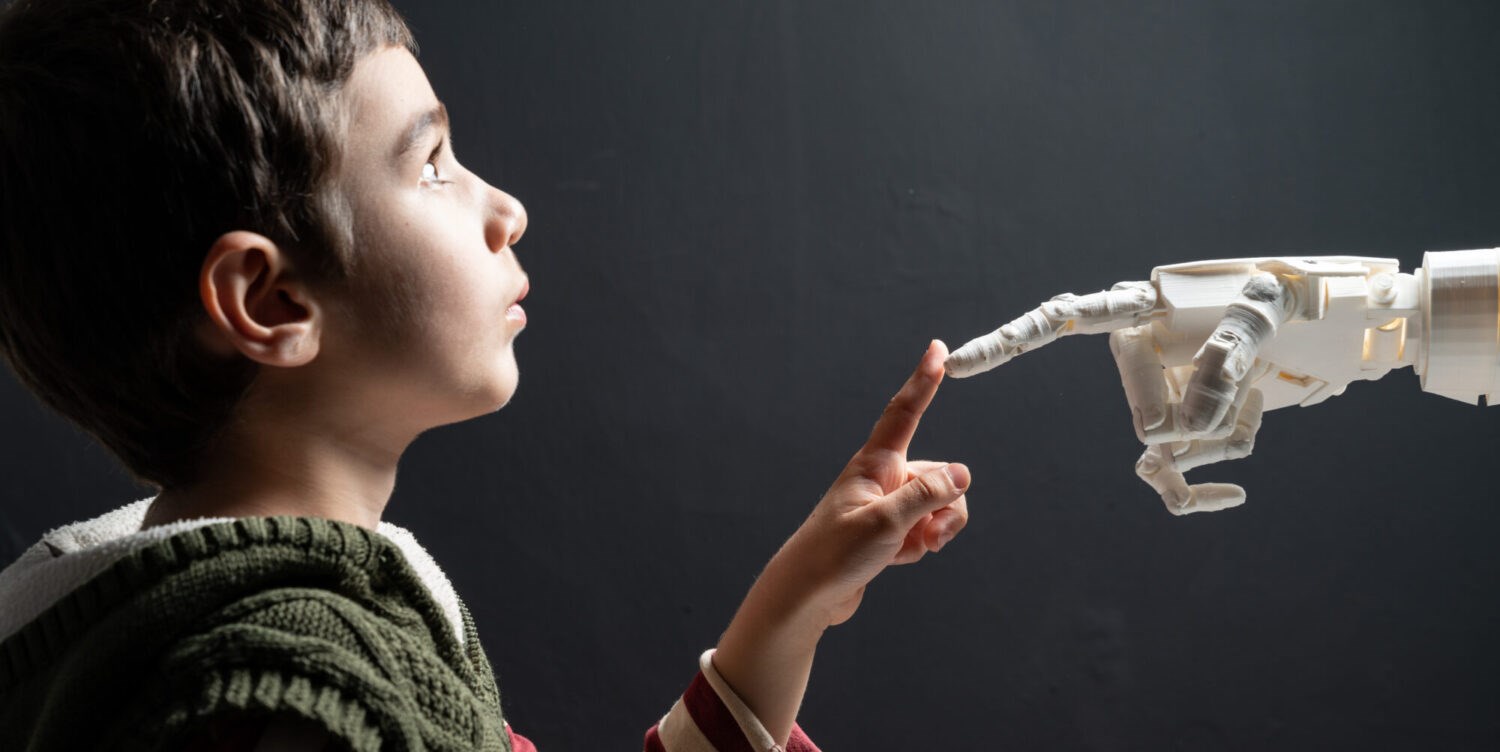 SINTEF has been conducting research into artificial intelligence for about fifty years. When it all started, we thought that it would take some years before we could achieve artificial intelligence that was on a par with human intelligence. But things don’t work that fast. And we still have a long way to go. Stock photo: iStock