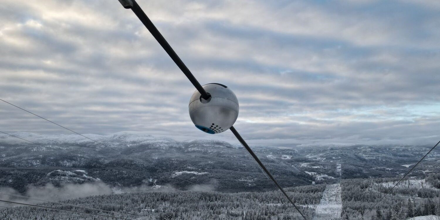 Power ball on transmission wires lowers electricity bills