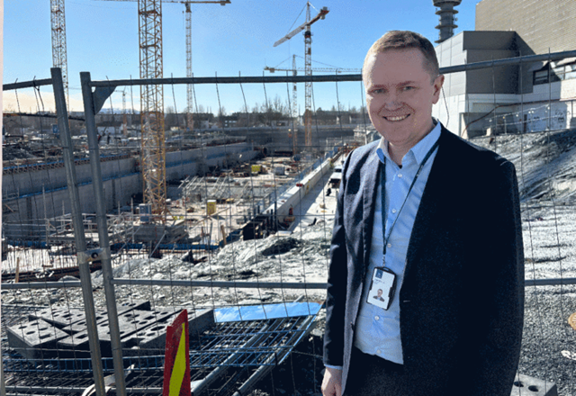 Vegar Johansen in front of the construction pit