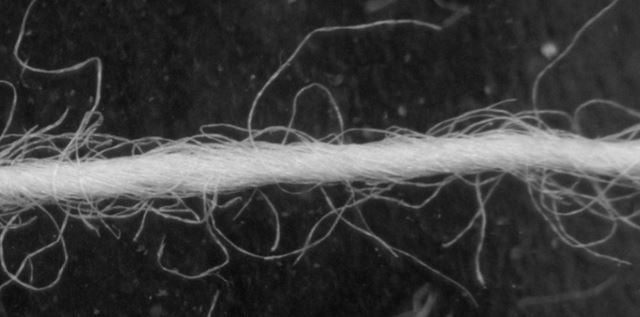 Example of high-resolution image of textiles. The threads are approx. 0.2 mm thick.
