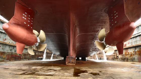 Også skip må på service. For klimaet er det best å gjøre det på hjemmebane